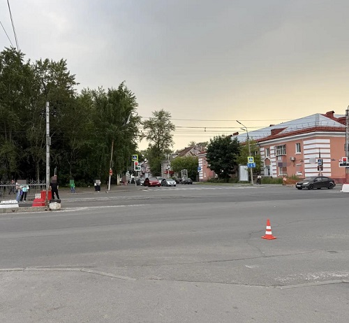 Пенсионерку на проезжей части сбил автобус
