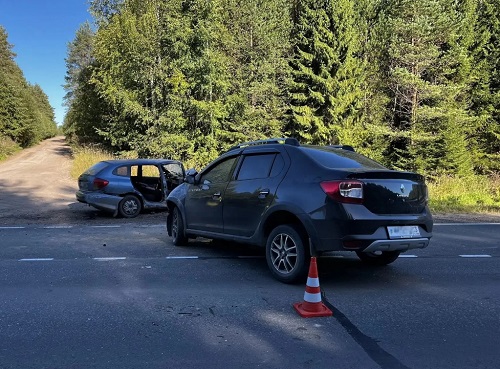 Пассажирка авто, пострадавшая в ДТП в Великоустюгском округе, скончалась в больнице